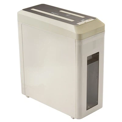 Malý přenosný skartovač papíru